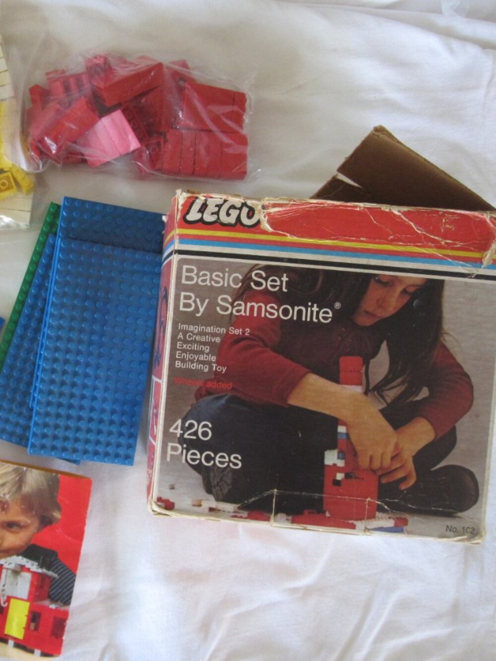 old Lego Lot: box for Set #102 + old 'no internal Support' Bricks & Plates